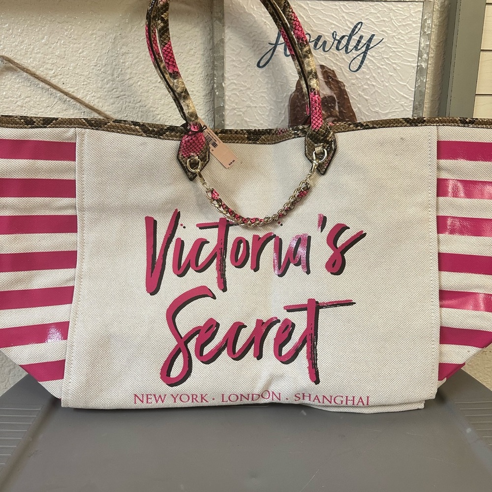 Overnight bag Victoria secret